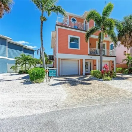 Image 2 - 203 N Harbor Dr, Holmes Beach, Florida, 34217 - House for sale