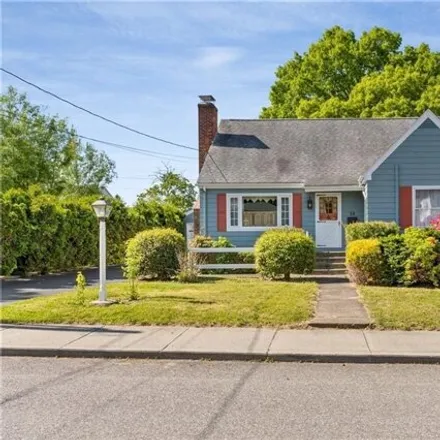 Buy this 3 bed house on 30 West Elderkin Avenue in Groton, CT 06340