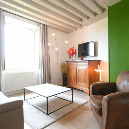 Image 9 - 14600 Honfleur, France - Apartment for rent