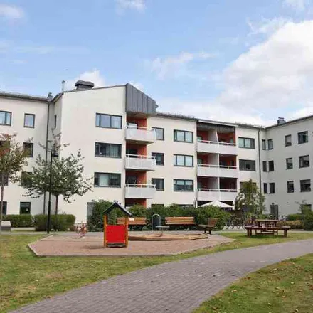 Rent this 3 bed apartment on Lilla Tinnerbäcksgränd 1 in 587 50 Linköping, Sweden