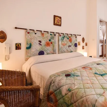 Rent this 1 bed house on Piedimonte Etneo in Via Guglielmo Marconi, 95017 Piedimonte Etneo CT