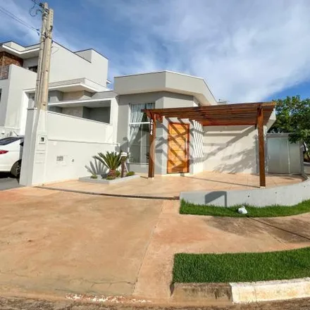 Buy this 3 bed house on Rua Treze in Colina Verde, Tatuí - SP