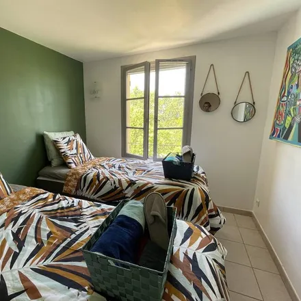 Rent this 4 bed house on Malemort-du-Comtat in Vaucluse, France