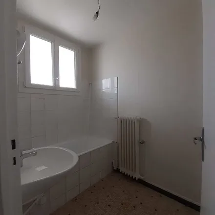 Rent this 3 bed apartment on 18 Chemin de la Ferté Alais in 91150 Étampes, France