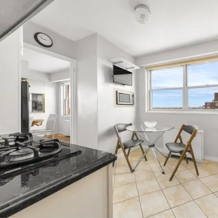 Image 4 - 70-31A 108th Street, New York, NY 11375, USA - Apartment for sale