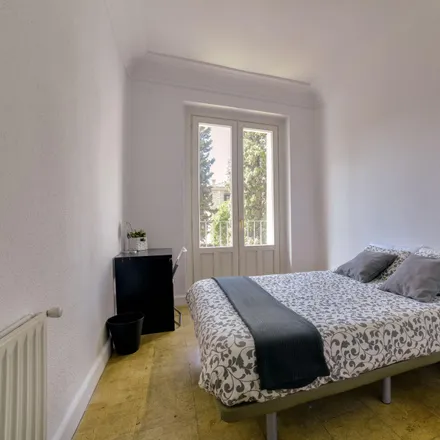 Rent this 1studio room on Madrid in Calle de Arrieta, 14