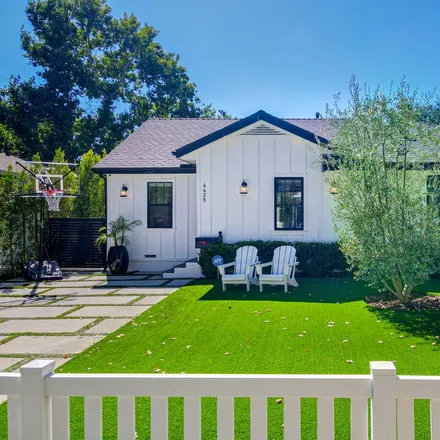 Buy this 3 bed house on 4421 Van Noord Avenue in Los Angeles, CA 91604