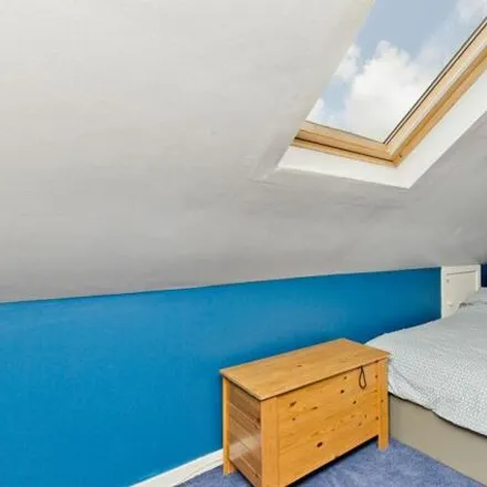 Image 9 - 32 Broomlea Crescent, City of Edinburgh, EH12 7NR, United Kingdom - Apartment for sale