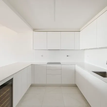 Image 2 - prata, Avenida do Rio, 8365-114 Armação de Pêra, Portugal - Apartment for rent