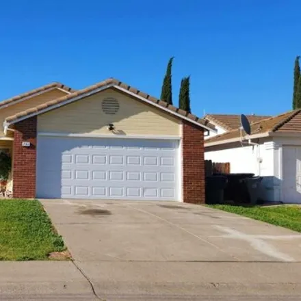 Buy this 3 bed house on 7181 Surreywood Way in Sacramento, CA 95823
