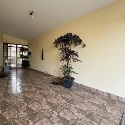 Buy this 3 bed house on Rua Barros Cobra in Região Urbana Homogênea XV, Poços de Caldas - MG