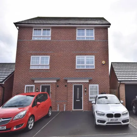 Rent this 3 bed duplex on Trinity Methodist Church in Whitby Road, Ellesmere Port