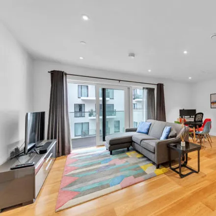 Buy this 1 bed apartment on Bessemer Place in London, SE10 0UH