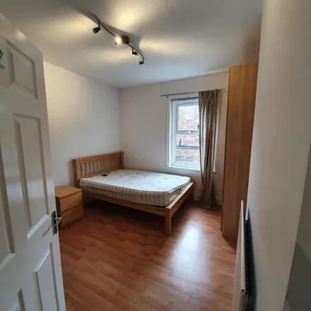 Image 7 - Queens Terrace, Newcastle upon Tyne, NE2 2PJ, United Kingdom - House for rent