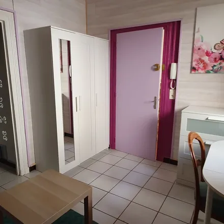 Image 4 - 8 rue de l'Ecorchade, 63400 Chamalières, France - Apartment for rent