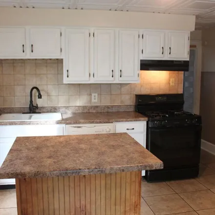 Rent this 3 bed apartment on 142 South Walnut Street in Dallastown, PA 17313