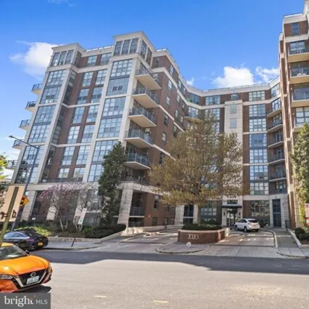 Buy this 2 bed condo on 9th Street NW Cycletrack in Washington, DC 20060