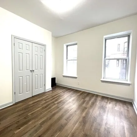 Rent this 3 bed apartment on 68 West 107th Street in New York, NY 10025