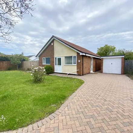 Rent this 2 bed house on Glenluce Close in Eaglescliffe, TS16 9HR