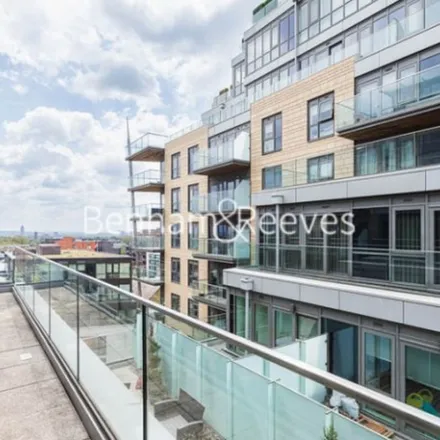 Rent this 3 bed apartment on Belgravia Apartments in Longfield Avenue, London