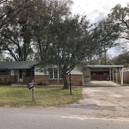 Buy this 3 bed house on 746 Northeast 45th Street in Marion County, FL 34479