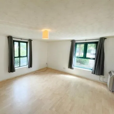 Image 3 - Ramsthorn Grove, Monkston, MK7 7ND, United Kingdom - Apartment for sale