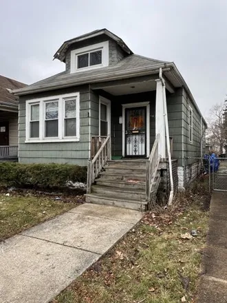 Buy this 4 bed house on 5922 South Bishop Street in Chicago, IL 60636
