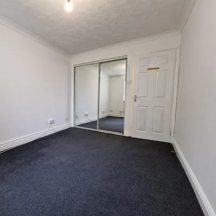 Image 4 - Euston Grove, Oxton Village, CH43 5RE, United Kingdom - Apartment for rent