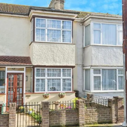 Buy this 2 bed townhouse on Mosslea Road in Chatterton Village, London