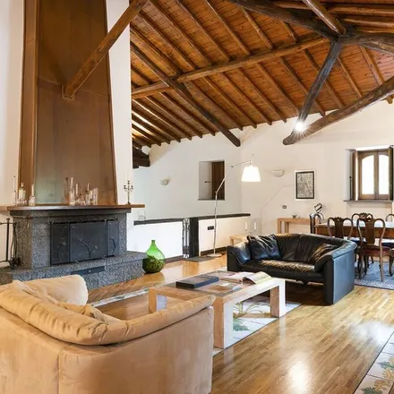 Rent this 4 bed house on Via Pedara in 95039 Trecastagni CT, Italy