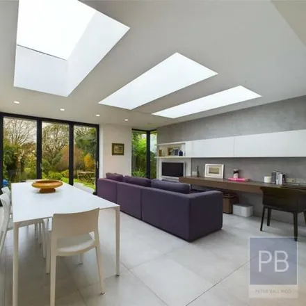 Image 5 - 20 Coronation Road, Prestbury, GL52 3DA, United Kingdom - Duplex for sale