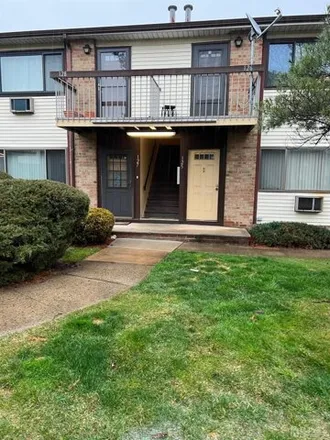 Image 3 - 338 Cricket Lane, Woodbridge, Woodbridge Township, NJ 07095, USA - Condo for sale