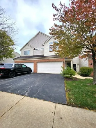 Rent this 3 bed house on 911 Tanager Court in DuPage County, IL 60148