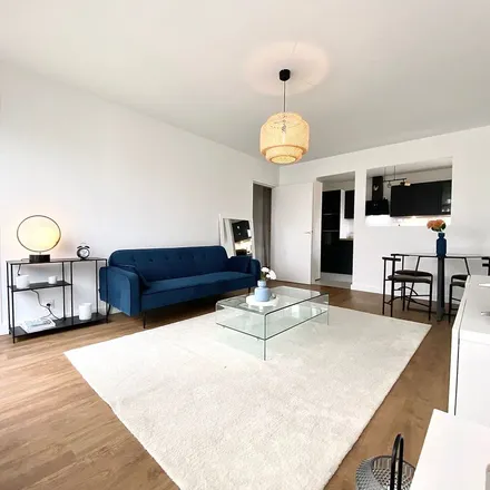 Image 5 - 6 Avenue du Berry, 91940 Les Ulis, France - Apartment for rent