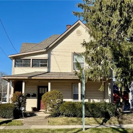 Buy this 4 bed house on 160 North McKinley Avenue in Louisville, OH 44641