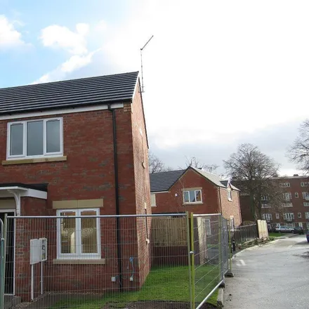 Rent this 2 bed townhouse on Meadow Street in Nuneaton, CV11 5NG
