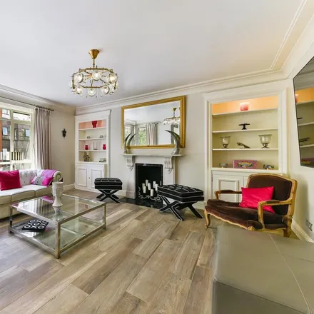 Rent this 3 bed apartment on Viceroy Court in 58 - 74 Prince Albert Road, Primrose Hill