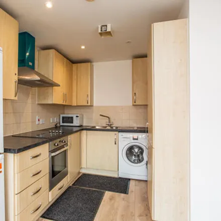 Image 4 - Mercer Court, 6 Candle Street, London, E1 4RS, United Kingdom - Apartment for rent