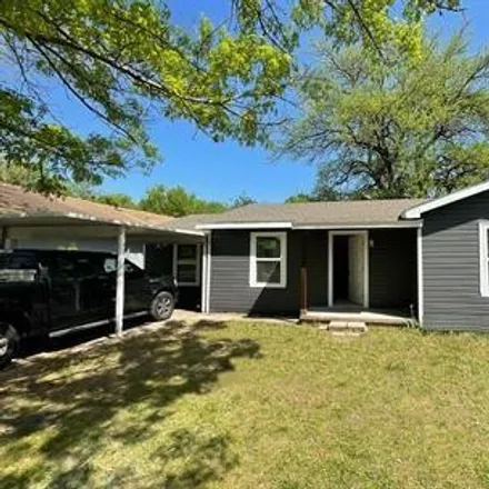 Rent this 3 bed house on 1517 West Sears Street in Denison, TX 75020