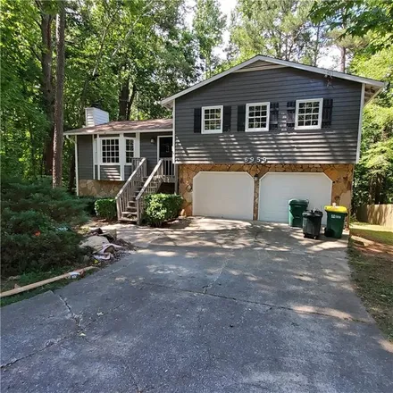 Buy this 3 bed house on 6921 Lakeview Lane Northwest in Peachtree Corners, GA 30360