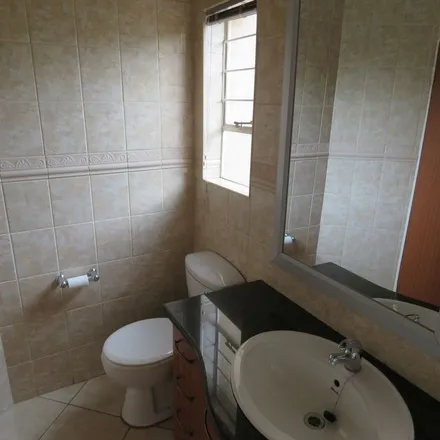 Image 2 - Maruping Crescent, Mogale City Ward 31, Mogale City Local Municipality, South Africa - Apartment for rent