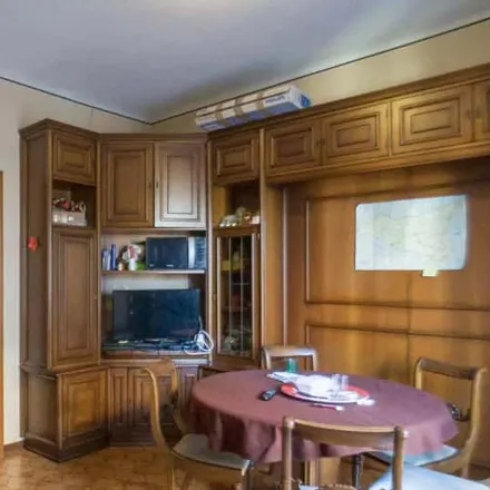 Rent this 2 bed apartment on Dacci un taglio in Viale Fulvio Testi, 20162 Milan MI