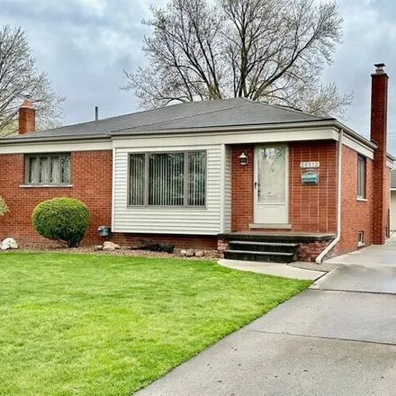 Buy this 3 bed house on 26632 Larchmont Street in Saint Clair Shores, MI 48081