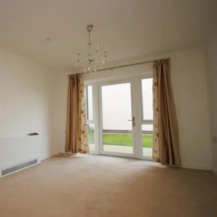 Image 7 - Filey Fields Court, North Cliff Drive, Filey, YO14 9NG, United Kingdom - Apartment for sale