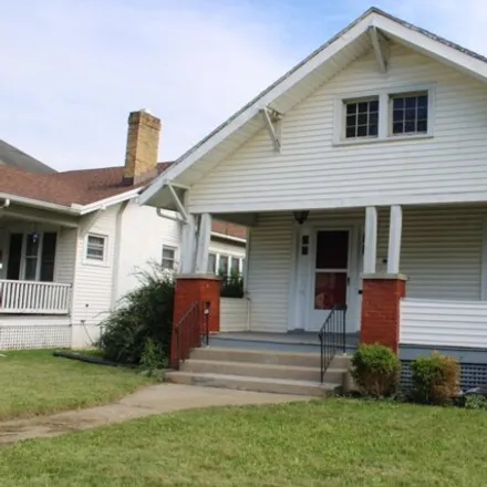 Buy this 2 bed house on 723 East Madison Avenue in Springfield, OH 45503