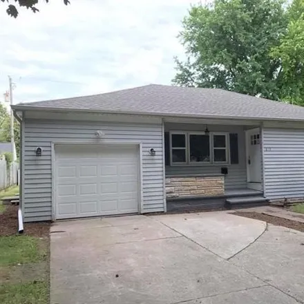 Buy this 3 bed house on 859 Roy Avenue in Green Bay, WI 54303