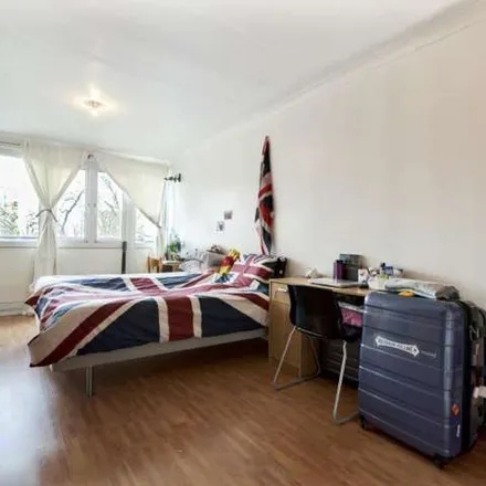 Image 2 - Thurso House, Randolph Gardens, London, NW6 5EH, United Kingdom - Apartment for rent