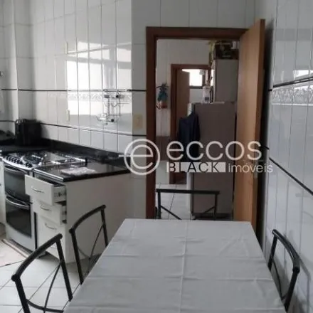 Buy this 3 bed apartment on Rua Botafogo in Tabajaras, Uberlândia - MG