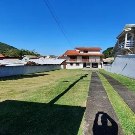 Buy this 5 bed house on Servidão Jandira Pires da Cunha in Sambaqui, Florianópolis - SC