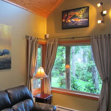 Image 9 - Tofino, BC V0R 2Z0, Canada - House for rent